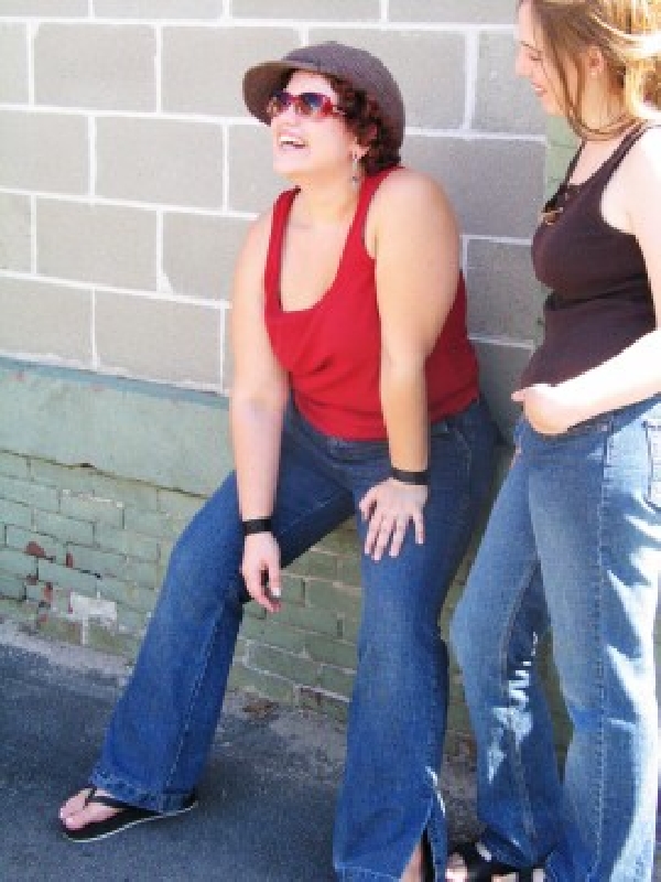 2003-09-04-guest-lessnicolejeans.jpg