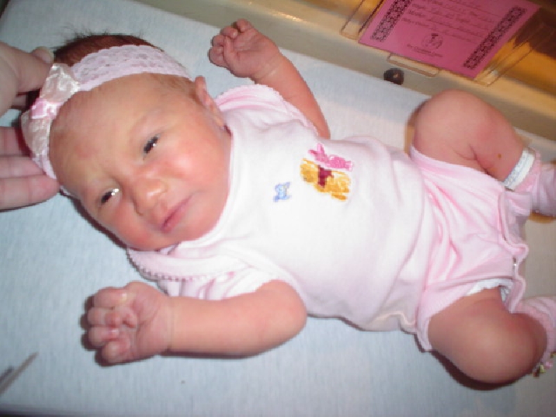 2005-01-31-nicolexanna-Preg and Geneva 025.jpg