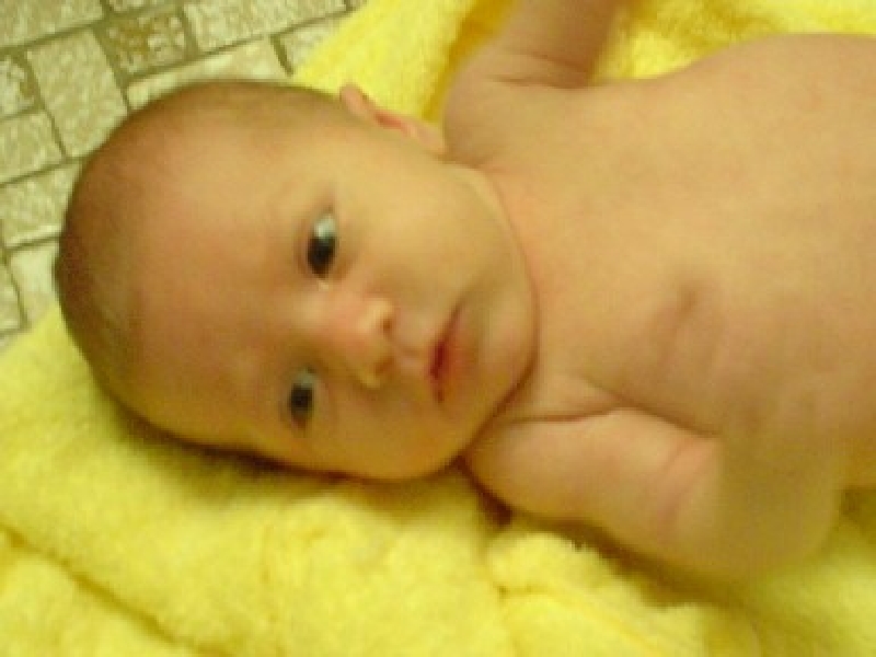 2005-02-11-nicolexanna-drying off1.jpg