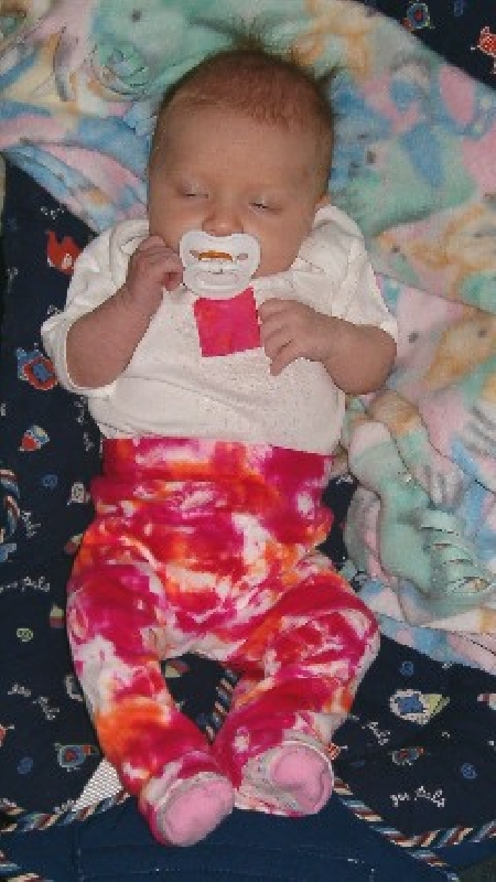 2005-03-03-nicolexanna-baby take out.jpg