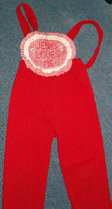 2005-03-10-nicolexanna-jesus loves me.jpg