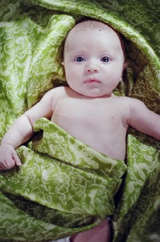 2005-03-27-nicolexanna-littlebuddha.jpg