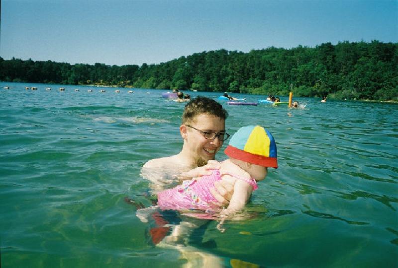 2005-07-23-guest-rand and g in water.jpg