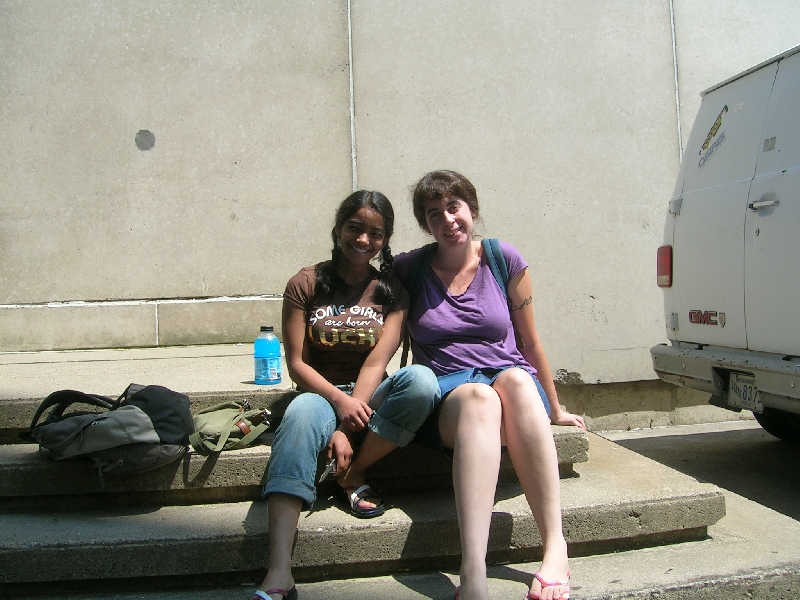 2005-08-04-rj-physics_gals-2.JPG