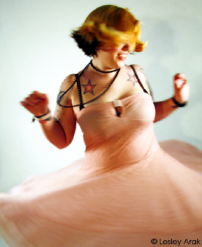 2005-09-23-greentara-Liz_spinningms.jpg