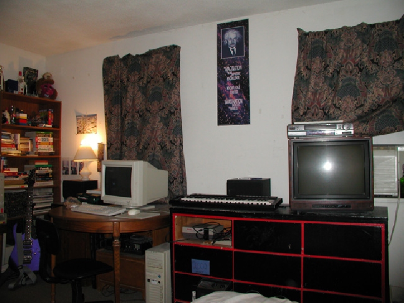 room004.jpg